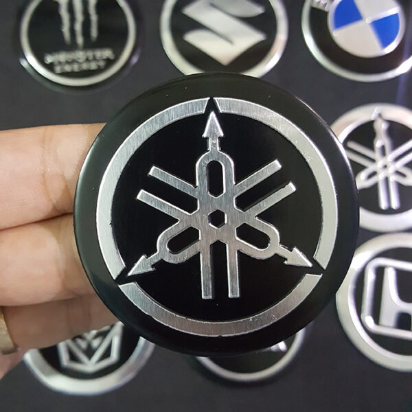 In logo kim loại giá rẻ