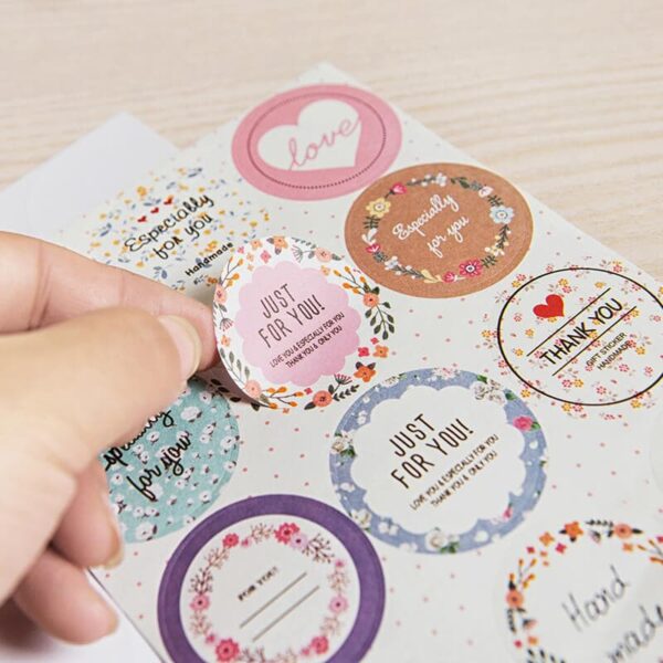 In sticker theo yêu cầu - Đảm bảo giá cả phải chăng, hình in đẹp miễn chê